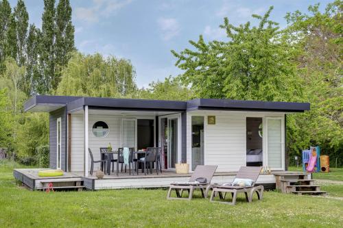 Camping Sandaya Château des Marais - Chalet Newton 2 bedrooms 2 bathrooms - Air con PREMIUM - Photo 1