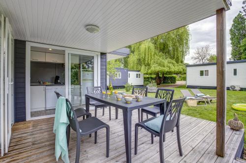 Camping Sandaya Château des Marais - Chalet Newton 2 bedrooms 2 bathrooms - Air con PREMIUM - Photo 2