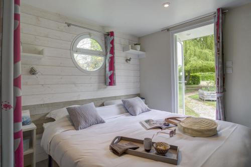 Camping Sandaya Château des Marais - Chalet Newton 2 bedrooms 2 bathrooms - Air con PREMIUM - Photo 4