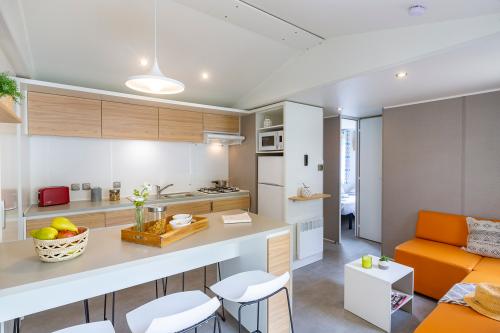 Camping Sandaya Château des Marais - Cottage 3 bedrooms *** - Photo 3