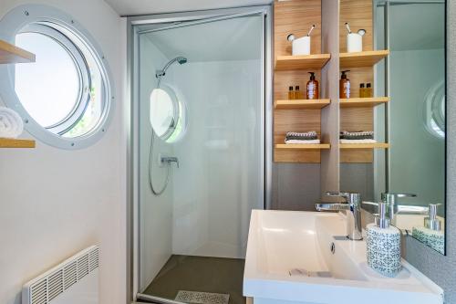 Camping Sandaya Château des Marais - Cottage 3 bedrooms *** - Photo 6