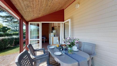 Camping Les Genêts - Wooden chalet 2 bdrs 28 m² - Photo 5
