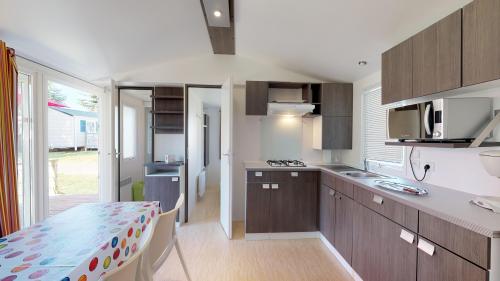 Camping Les Genêts - Mobilheim Comfort 3 bedrooms 31 m² - Photo 4