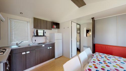Camping Les Genêts - Mobilheim Comfort 3 bedrooms 31 m² - Photo 6