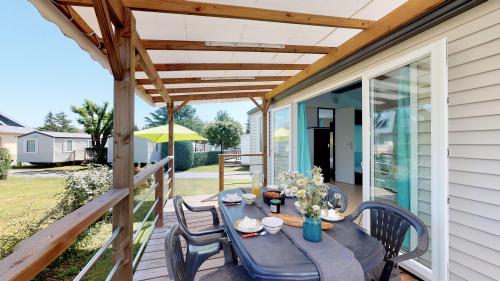 Camping Les Genêts - Mobil-home Comfort Pergola 2 bdrs 31 m² - Photo 4