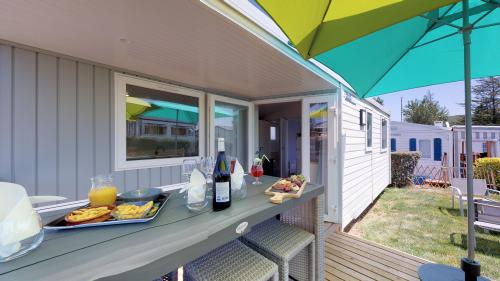 Camping Les Genêts - Mobilhome Premium Covered Terrass 33 m² - Photo 3