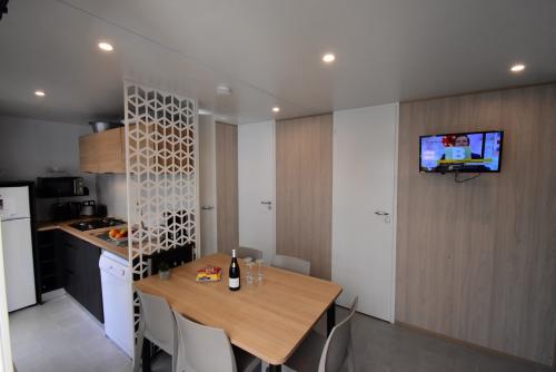 Camping Les Genêts - Mobile-home Premium Grand Large 3 bedrooms 37 m² - Photo 6