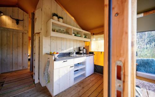 Camping Les Marsouins - New - Tent Ciela Nature Lodge 3 bedrooms - Photo 3