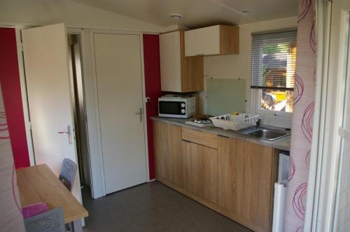 Camping LA BELLE ETOILE - Mobil-home DAMORA - Photo 5