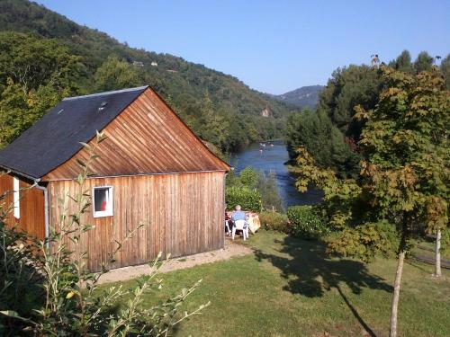 Camping Qualité le Val de Saures - Chalet 32m² / 2 bedrooms + sheltered terrace (TV + wifi) - Photo 1