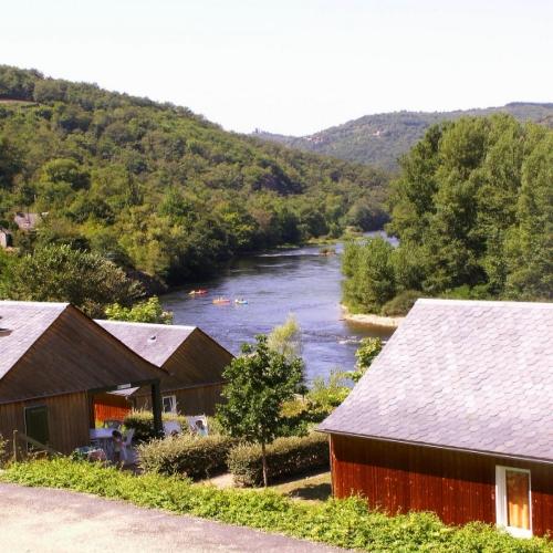 Camping Qualité le Val de Saures - Chalet 32m² / 2 bedrooms + sheltered terrace (TV + wifi) - Photo 4
