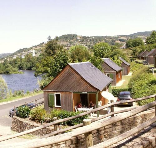 Camping Qualité le Val de Saures - Chalet PMR 32m² / 2 Zimmer + überdachte Terrasse (TV + WLAN) - adapted to the people with reduced mobility - Photo 1