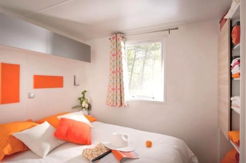 Flower Camping Cap Finistère - Mobil-Home Confort 18m² (1 bedroom) + covered terrace 9m² + TV - Photo 5