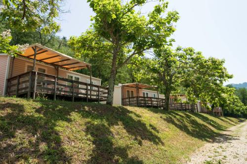 Flower Camping Mas de Champel - Mobile-Home 30m² - Comfort - 2 bedrooms - Semi-covered terrace - TV - Air conditioning - Photo 2