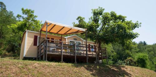Flower Camping Mas de Champel - Mobile-Home 30m² - Comfort - 2 bedrooms - Semi-covered terrace - TV - Air conditioning - Photo 5