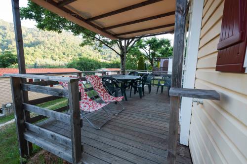 Flower Camping Mas de Champel - Mobile-Home Standard 32m² - 3 bedrooms - Semi-covered terrace - Photo 3