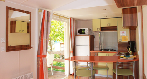 Flower Camping Mas de Champel - Mobile-Home Standard 32m² - 3 bedrooms - Semi-covered terrace - Photo 4