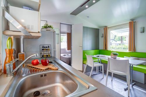 Camping Sandaya Sanguinet Plage - Cottage 3 bedrooms *** - Photo 4
