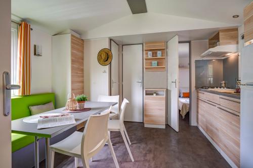 Camping Sandaya Sanguinet Plage - Cottage 3 bedrooms *** - Photo 6