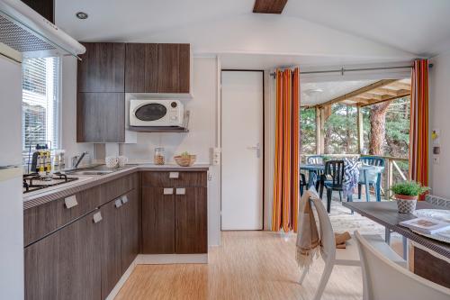 Camping Sandaya Sanguinet Plage - Cottage 2 bedrooms ** - Photo 3