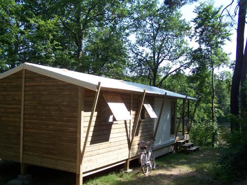 Les Castels Parc de Fierbois - Chalet - 2 bedrooms - 1 bathroom - Lodge - Photo 1