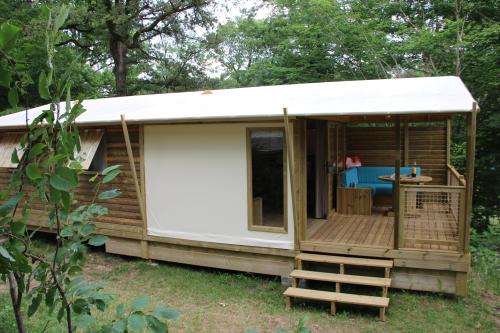 Les Castels Parc de Fierbois - Chalet - 2 bedrooms - 1 bathroom - Lodge - Photo 2