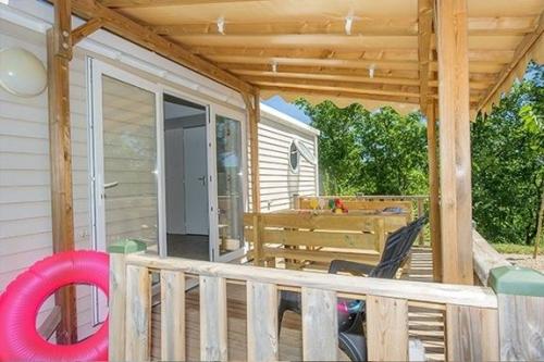 Camping Koawa Le Lac Bleu - Loggia Confort 26m² - with air-conditioning + TV - Photo 3