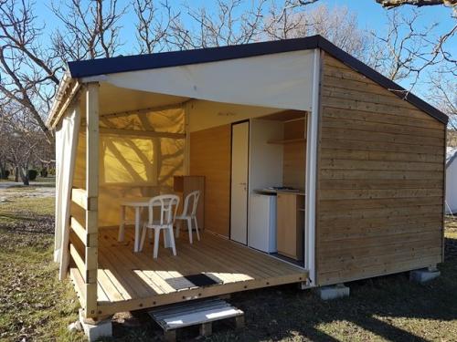 Camping Koawa Le Lac Bleu - Cottage Toilé 21m² - without toilet blocks - Photo 1