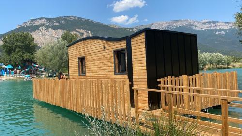 Camping le Lac Bleu - Ilot Bleu - Photo 1