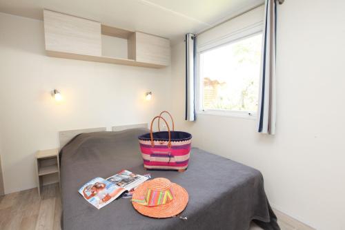 Camping Les Coudoulets - Mobile Home Olivier - covered terrace - Air conditioning - Photo 4