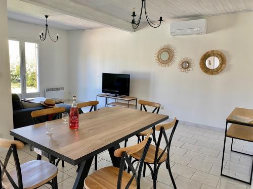 Camping Les Coudoulets - Premium Villa - Air-conditioned - Large private swimming pool - 3 Bedrooms - 2 Bathrooms WC - Photo 3