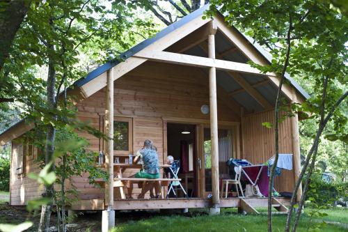 Huttopia Bourg Saint-Maurice - Montana Chalet - Photo 1