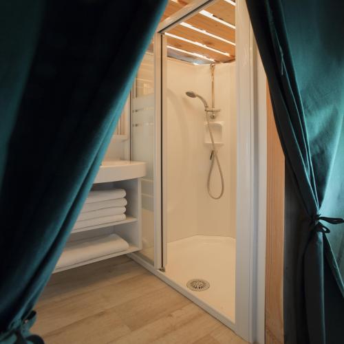 Huttopia Bourg Saint-Maurice - Trappeur tent - Photo 6