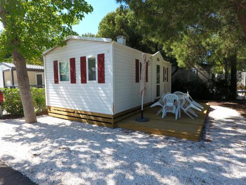 Camping Les Champs Blancs - Mobile home STANDARD - Photo 1