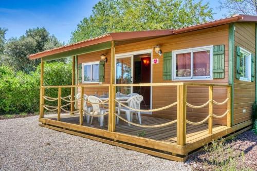 Camping Les Champs Blancs - CHALET CONFORT (AIR-CONDITIONING + tv) - Photo 1