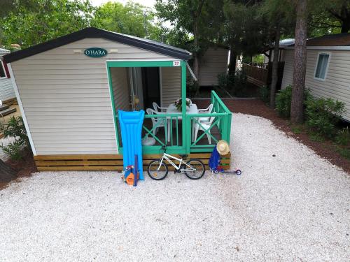 Camping Les Champs Blancs - Mobile home with air conditioning - Photo 2