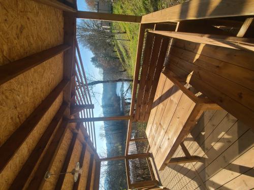 Camping Domaine de l'Epinette - Carrelet pilotis 28m² - river view - Photo 8