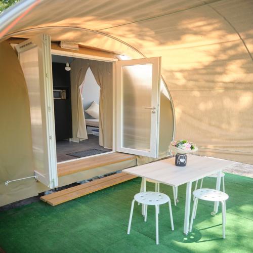 Camping Bagatelle - Mobile home Coco 2 Bedroom) - without toilet block n°1 - Photo 1