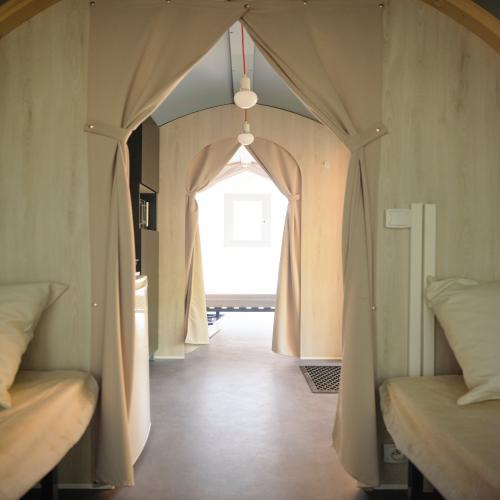Camping Bagatelle - Mobile home Coco 2 Bedroom) - without toilet block n°1 - Photo 5