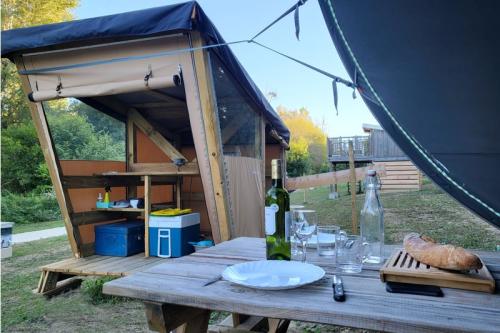 Camping Du Vieux Château - L'Alcôve - Ready to camp - Photo 3