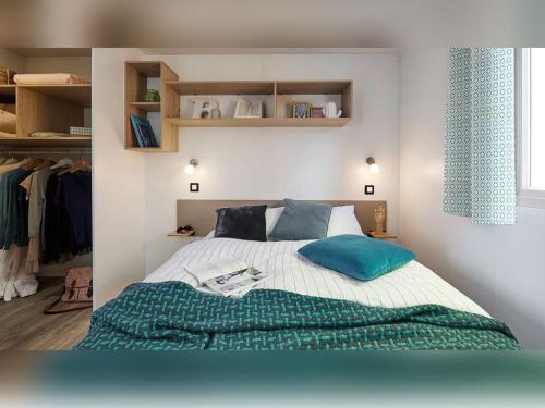 Camping Du Vieux Château - Mobile home PREMIUM 36m² / 2 bedrooms - Air conditioned - Covered terrace - Photo 3