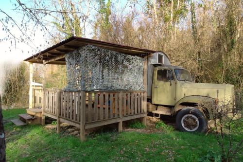 Camping Du Vieux Château - Le TRUCK - Photo 2