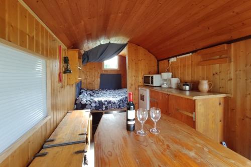 Camping Du Vieux Château - Le TRUCK - Photo 3