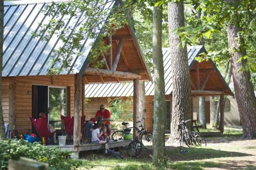 Village Huttopia Lac de Rillé - Forest Wood Cabin - Photo 2