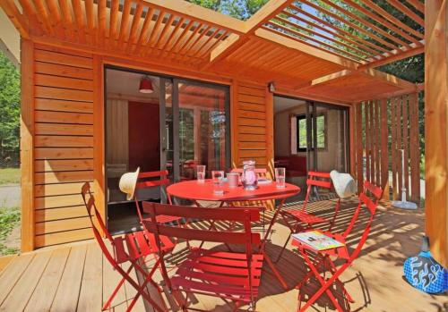 Camping de Lyon - Chalet Ottawa - Photo 1