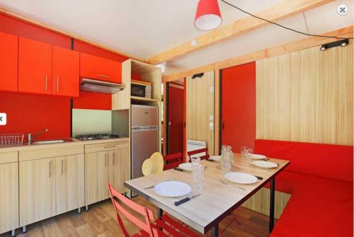 Camping de Lyon - Chalet Ottawa - Photo 3