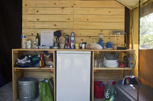 Huttopia Royat - Sweet Wood & Canvas tent + - Photo 4