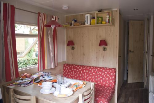 Huttopia Royat - Gypsy Caravan - Photo 4