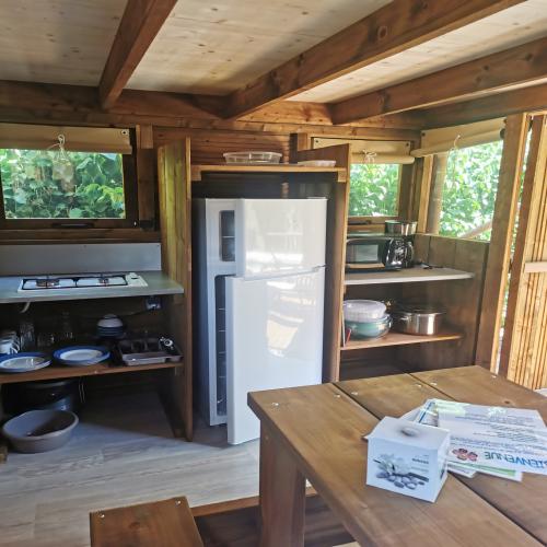 Base de Loisirs - Camping du Lac Cormoranche - Tente Lodge pour cyclistes, randonneurs - Photo 3