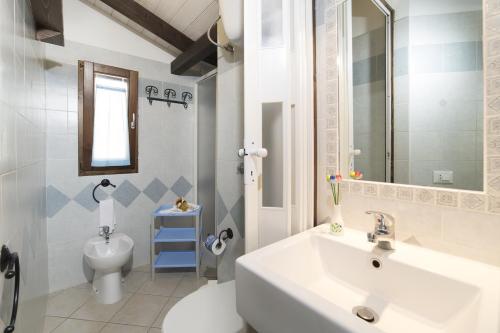 Camping Capo Ferrato - Bungalow Comfort - Photo 6